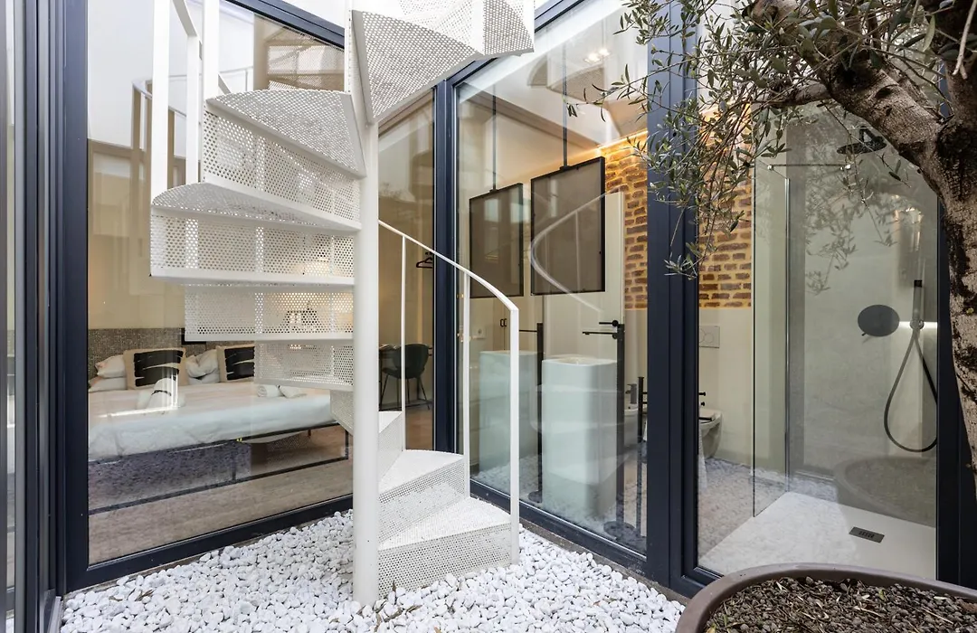 Villa Loft In Milan With Private Terrace & Jacuzzi-1